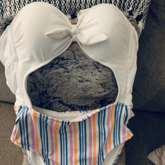 NWT Bathing Suit -Cutout One-Piece - Picture 3 of 5